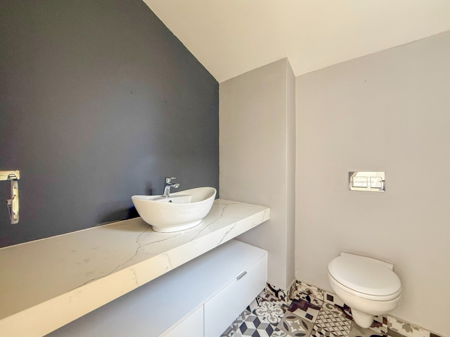 3 Bedroom Property for Sale in The Islands Estates North West